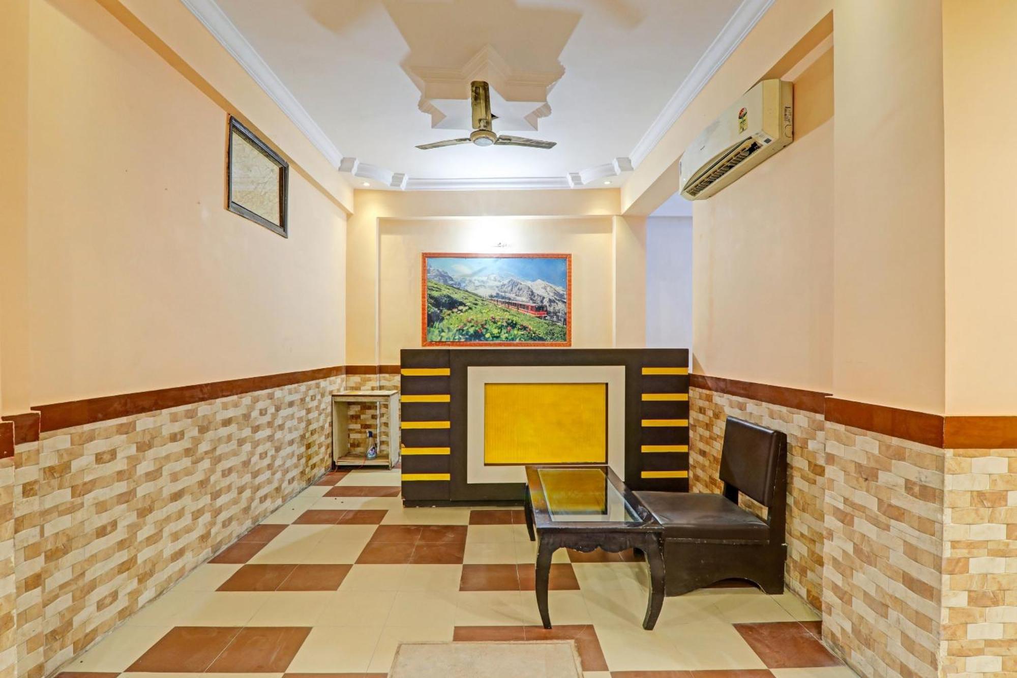 Super Capital O Townhouse Govinda Royal Hotel Kanpur Exterior photo